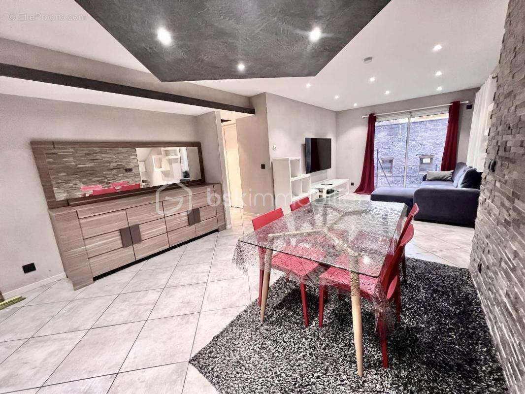 Appartement à SAINT-JEAN-DE-MAURIENNE