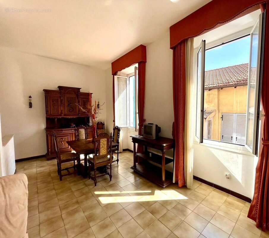 Appartement à MENTON
