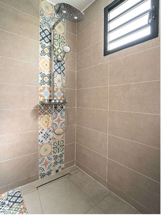 Villa d'architecte   port-louis  94 m2  piscine  meublée - photo 16