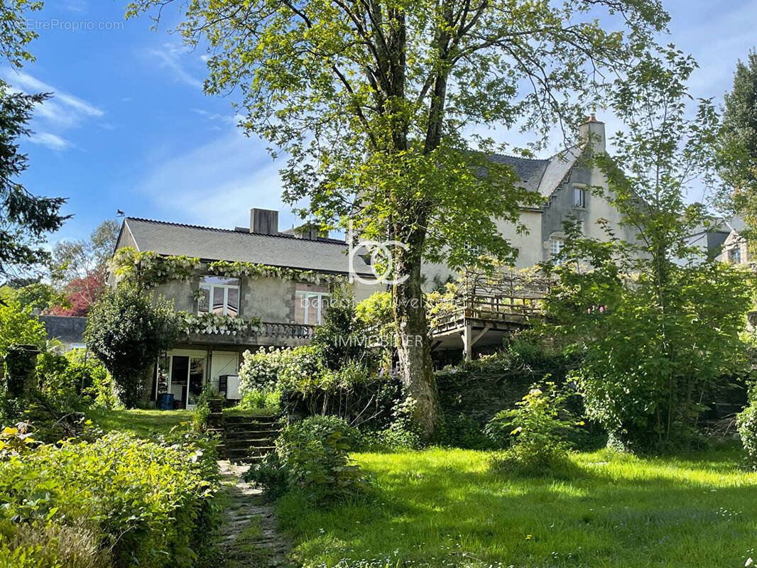 Maison à ROCHEFORT-EN-TERRE