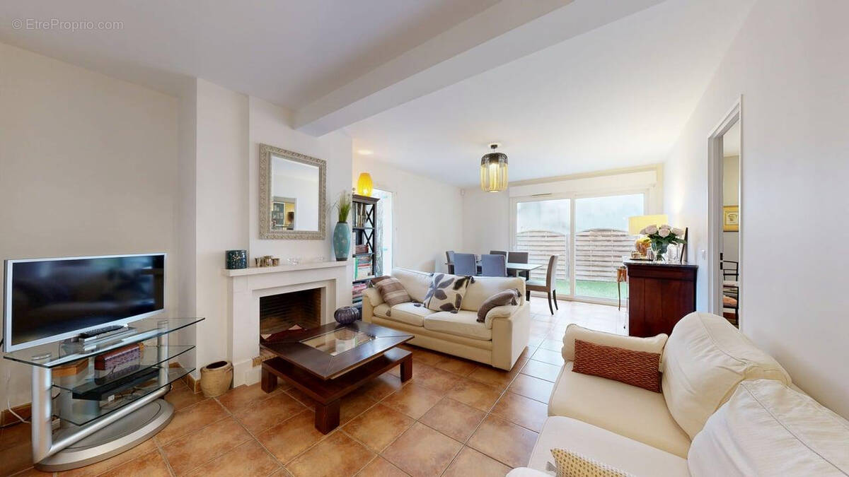 Maison à NANTERRE