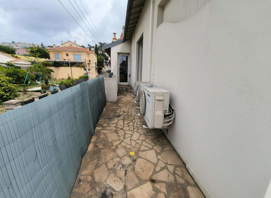 Appartement à LE CANNET