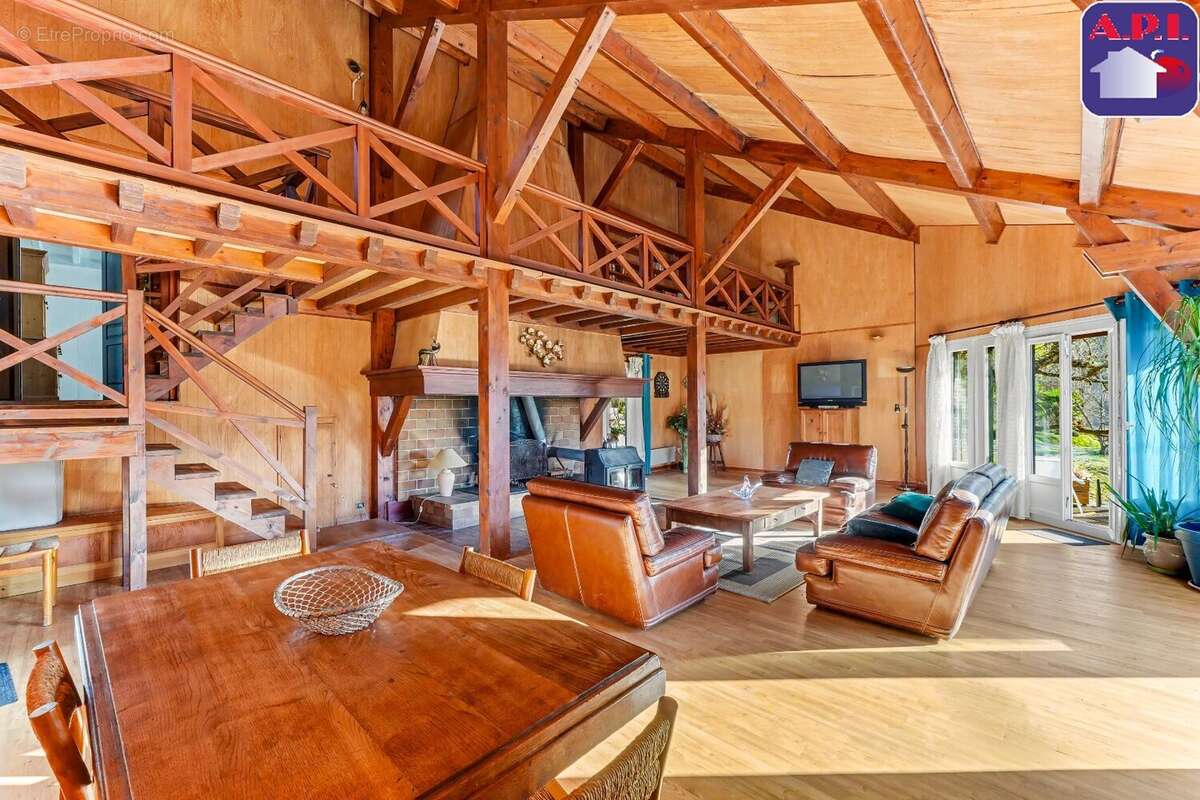 Maison à TARASCON-SUR-ARIEGE