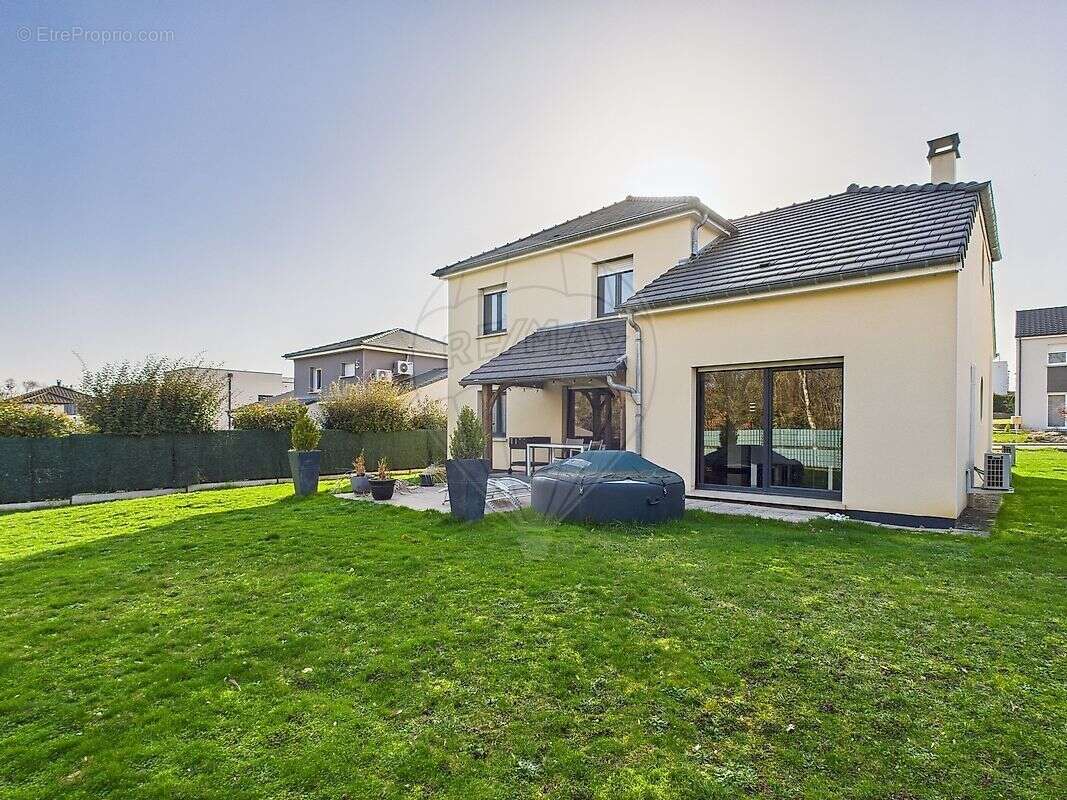 Maison à MARLY