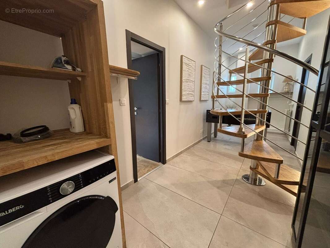 Appartement à FONTAINE