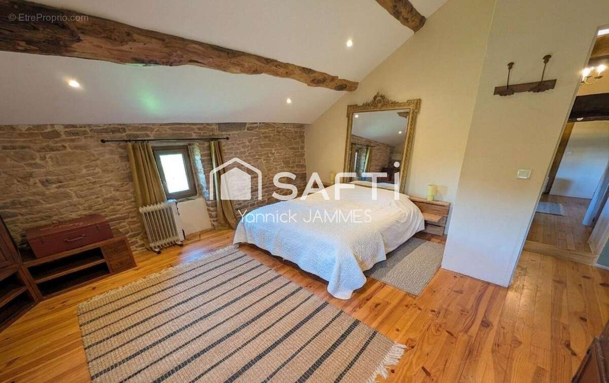 Maison 185 m² à Coupiac  - photo 8