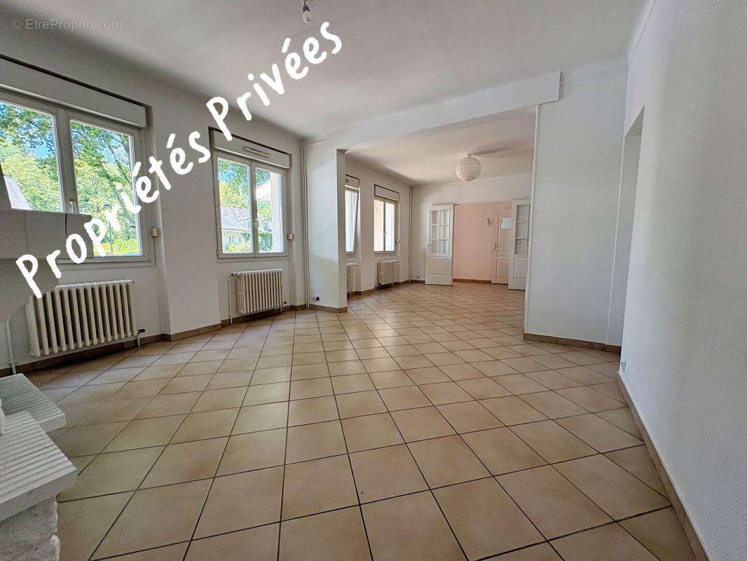 Maison  11 pièce(s) 125483 m2 - photo 3