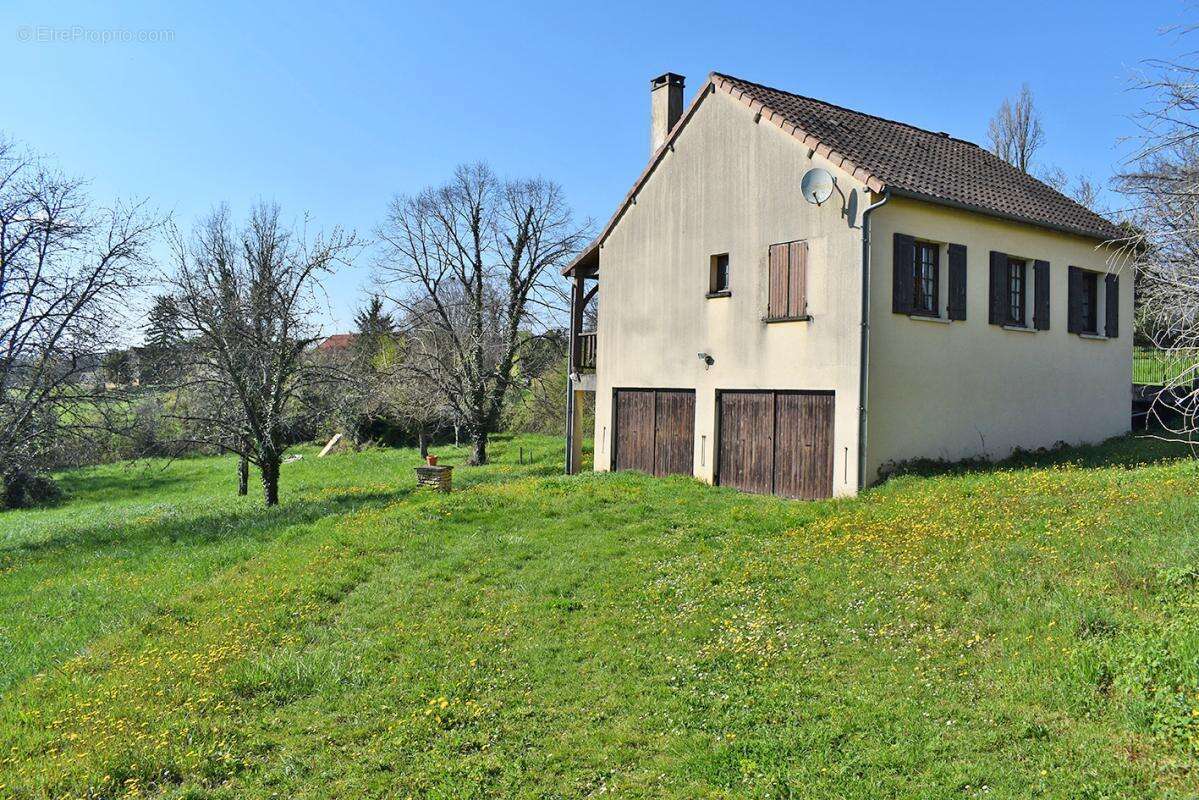 Maison à ARCHIGNAC