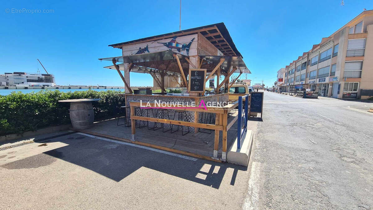 Commerce à PORT-LA-NOUVELLE