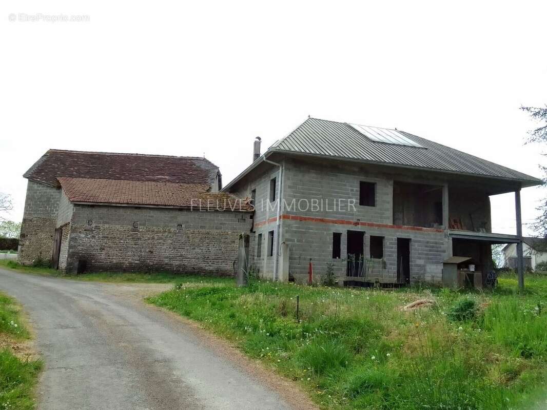 Maison à LUCQ-DE-BEARN