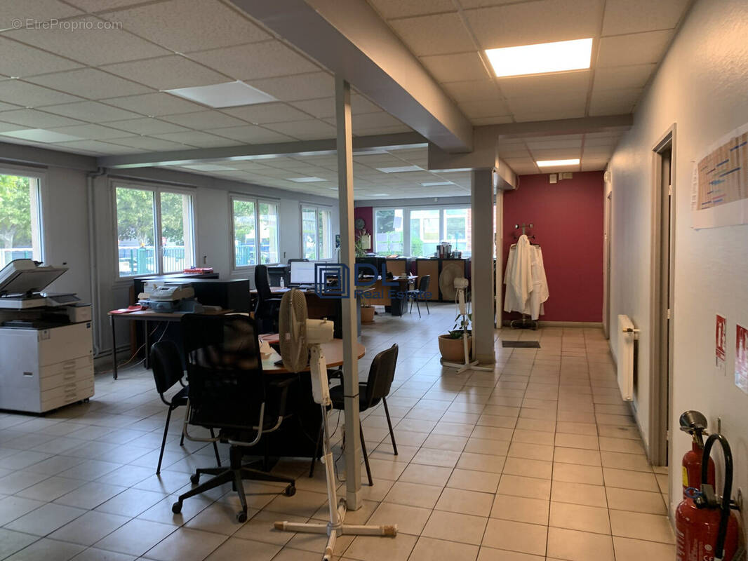 Commerce à VITRY-SUR-SEINE