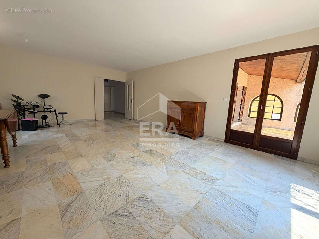 Maison 183m² à le puy-sainte-réparade - photo 4