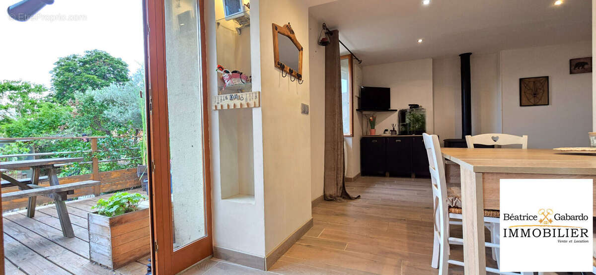 Maison Ternand 5 pièce(s) 93 m2 - photo 3