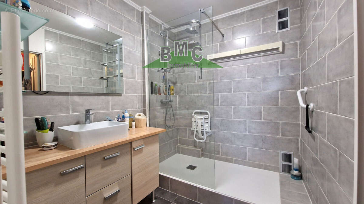 Appartement à LE PLESSIS-BOUCHARD