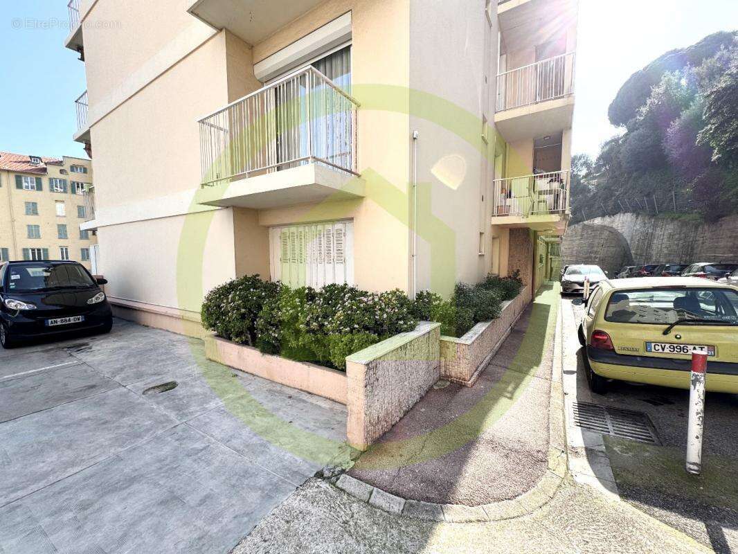 Appartement à MENTON