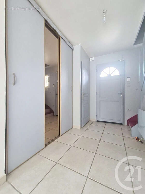 Maison 110 m² à Pont-Audemer  - photo 3