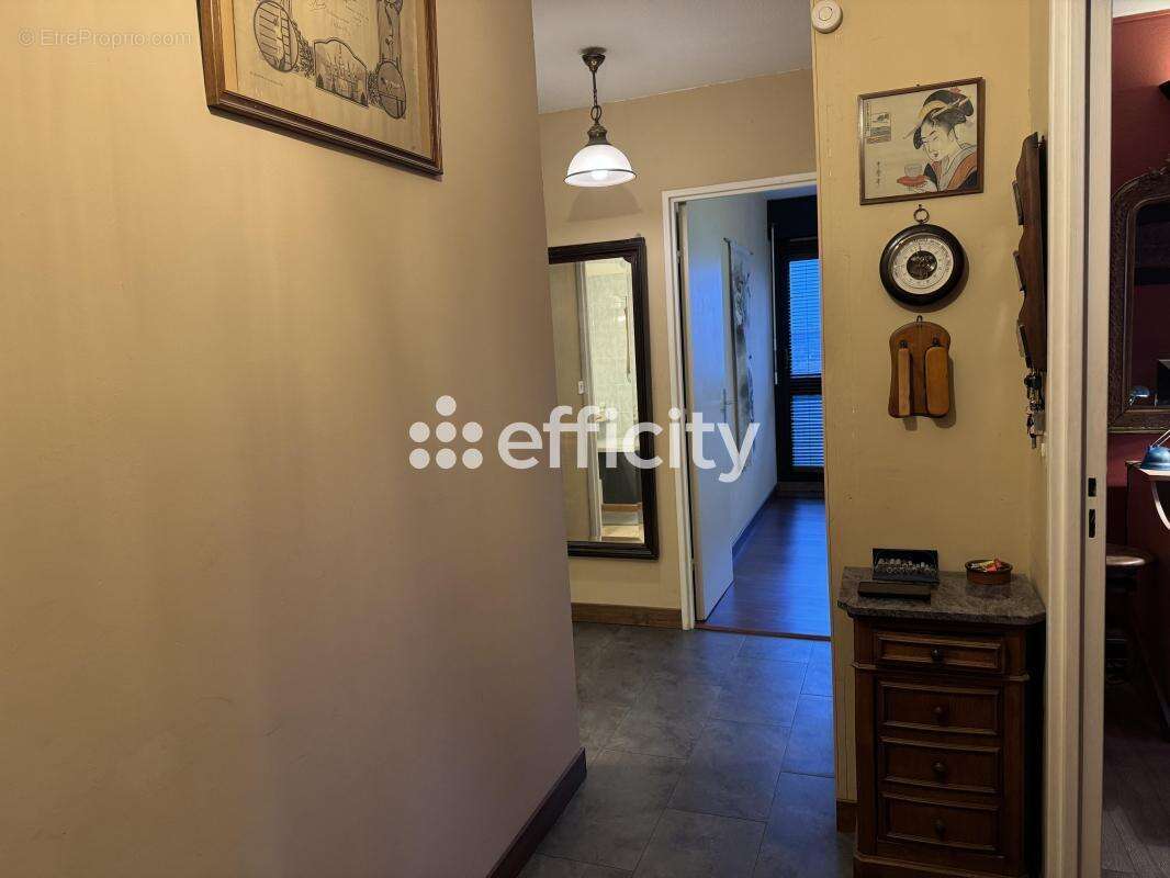 Appartement à GRIGNY