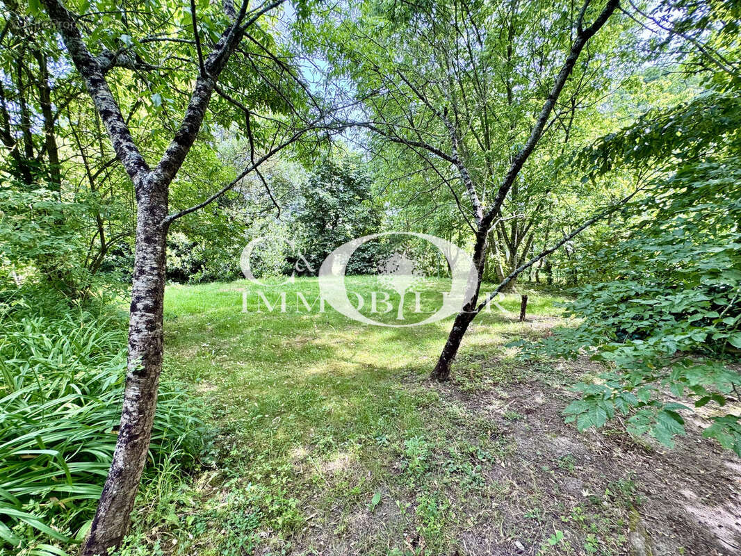 Maison à SAINT-ETIENNE-DU-BOIS