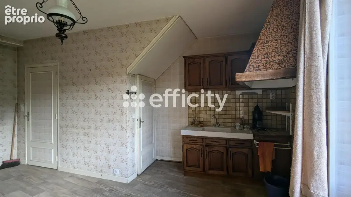 Maison 6 pièces 130 m² à vendre à Thiers (63300) - photo 11