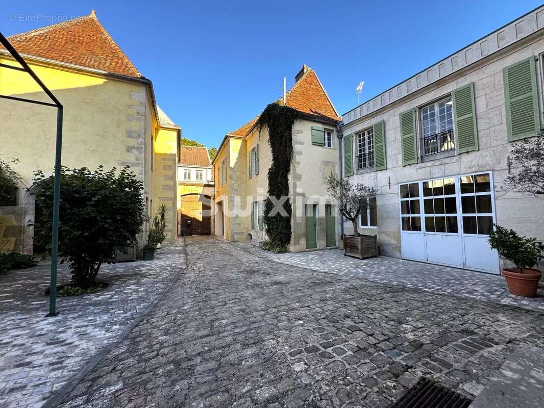 Maison à MONTBARD