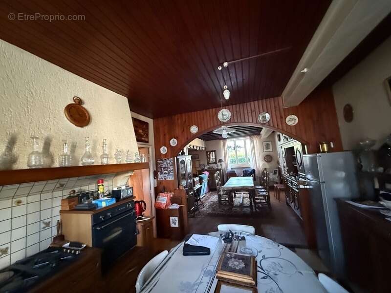 Maison à SAINT-SULPICE-LE-DUNOIS