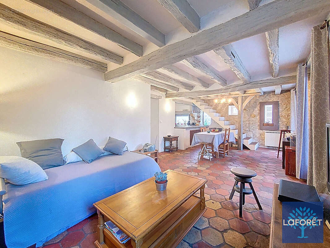 Maison à MORIGNY-CHAMPIGNY