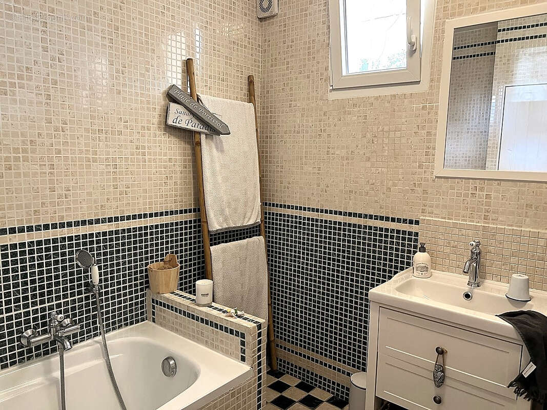 Maison à ROCHEFORT-DU-GARD