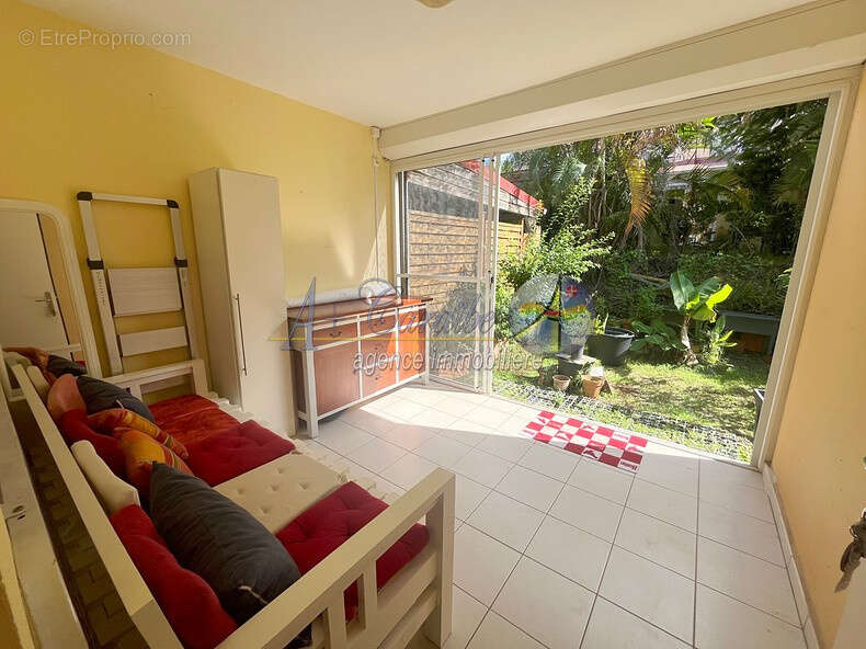 Appartement à LAMENTIN