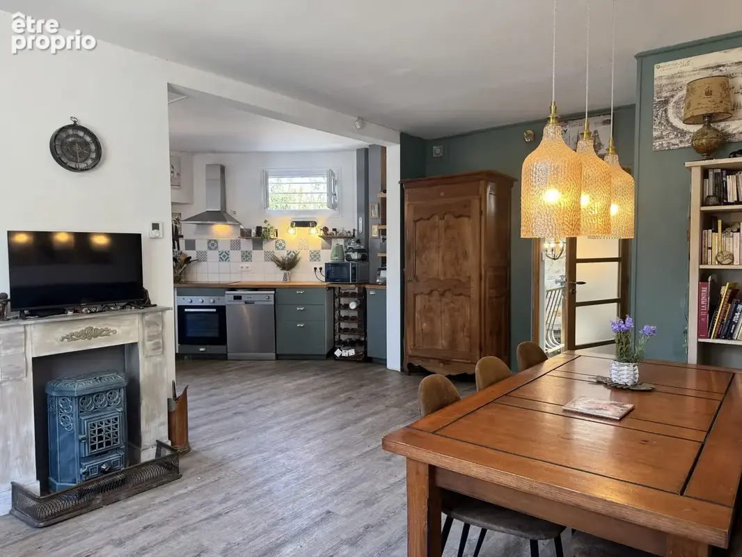 Maison 4 pièces 102 m² à vendre à Mortagne-Sur-Gironde (17120) - photo 3
