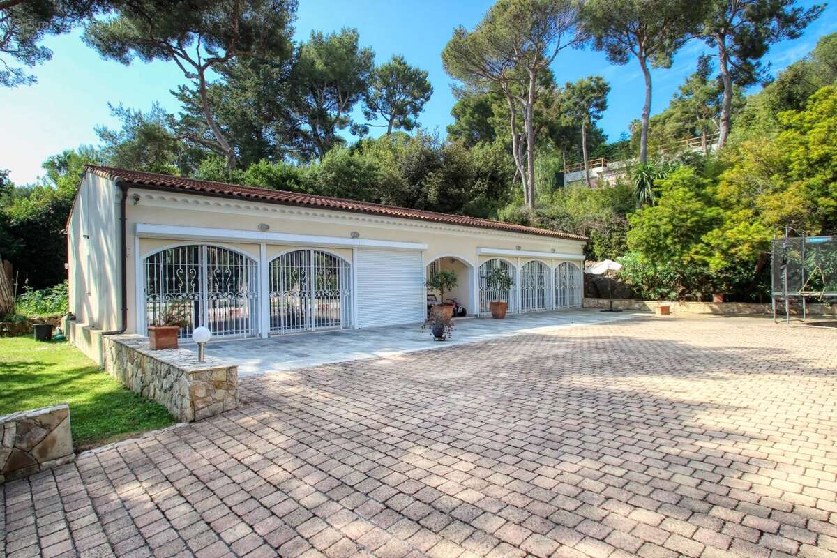 Saint jean cap ferrat "le cap" - propriété 600m²  terrain 5000m² piscine - photo 18