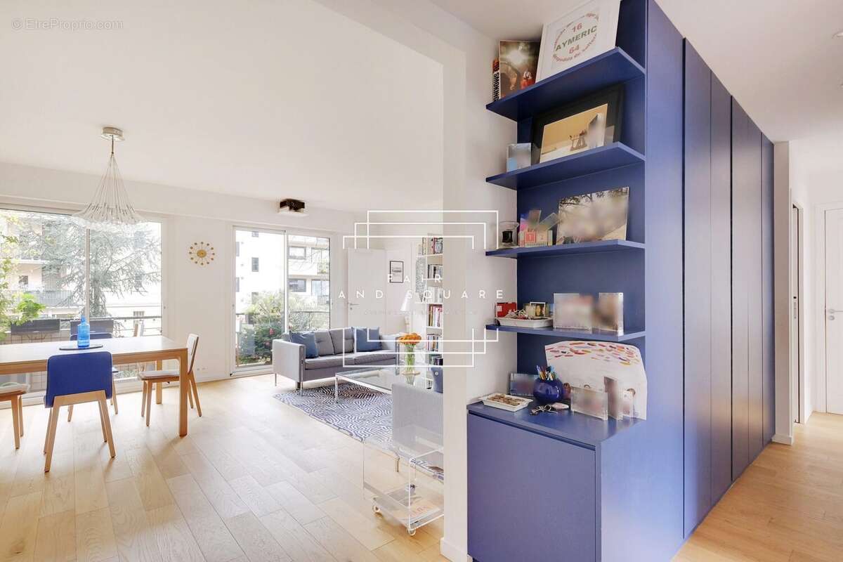 Appartement à NEUILLY-SUR-SEINE