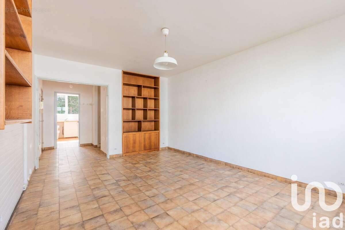 Photo 8 - Appartement à LES ULIS
