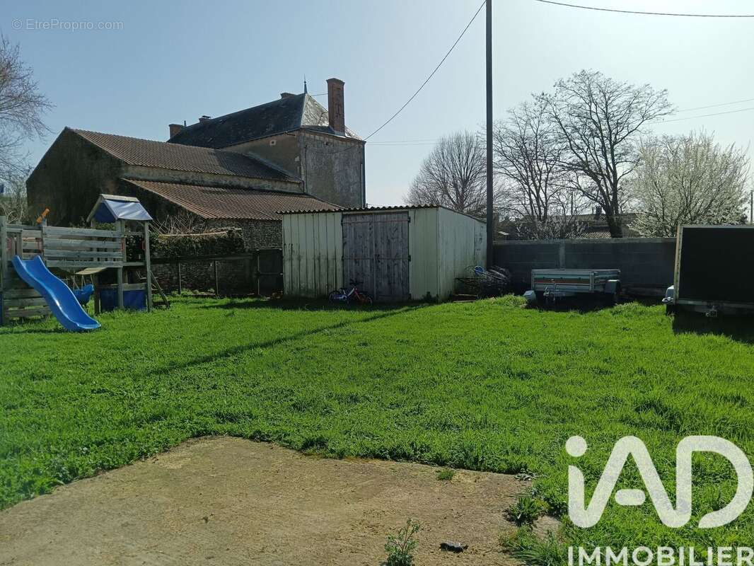 Photo 3 - Maison à THOUARS