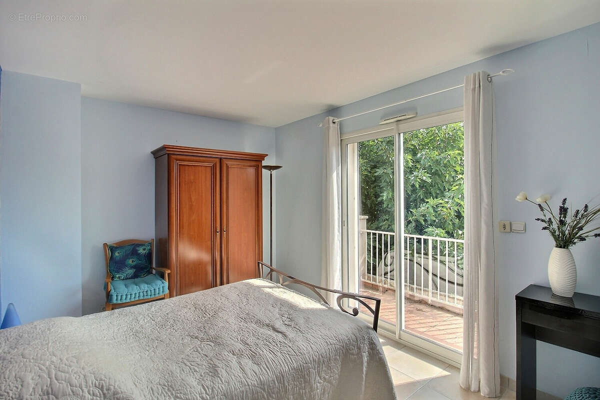 Maison à SAINT-MARTIN-DE-LONDRES