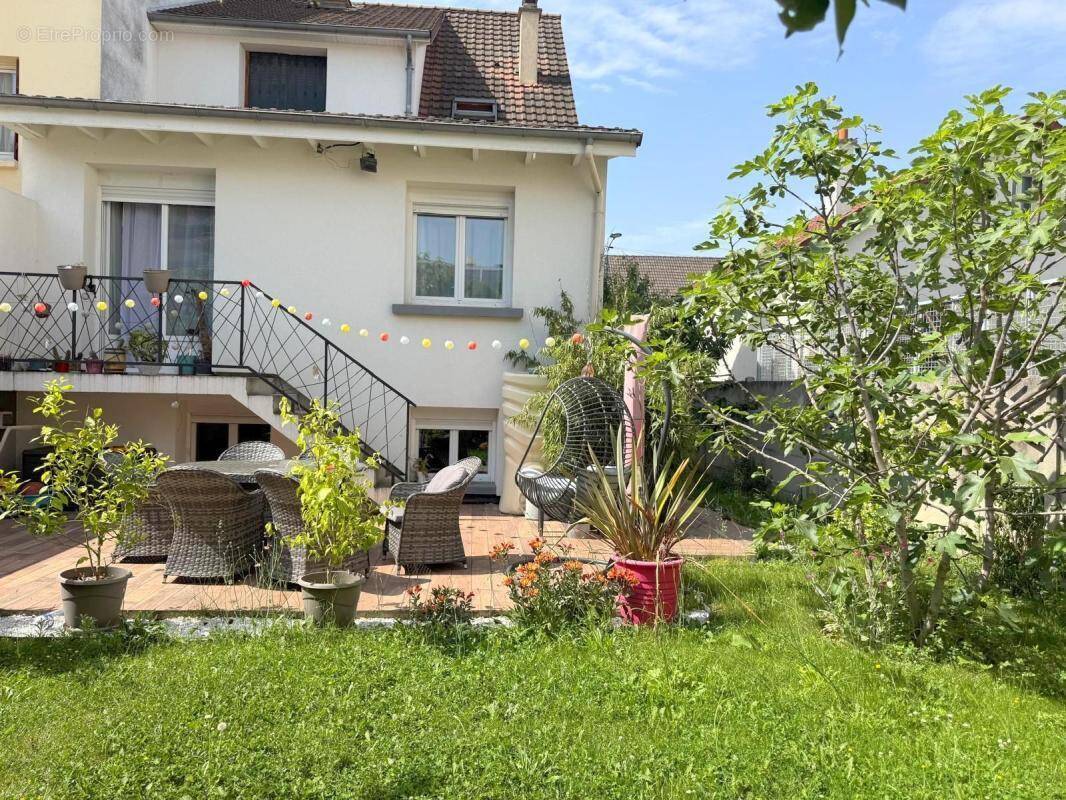 Maison à DRANCY