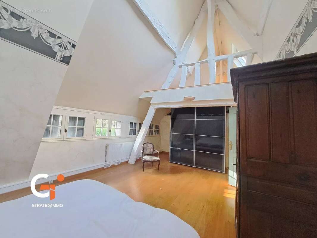 Maison à SAINT-OUEN-DE-THOUBERVILLE