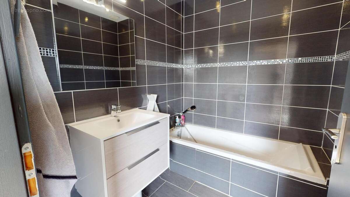 Photo 9 - Maison à BOURGOIN-JALLIEU