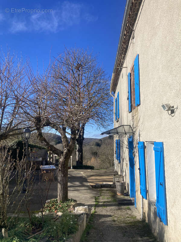 Maison à VILLARDEBELLE