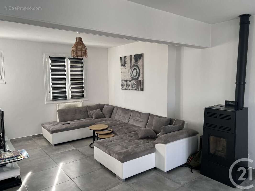 Maison à MOUSSY-LE-VIEUX