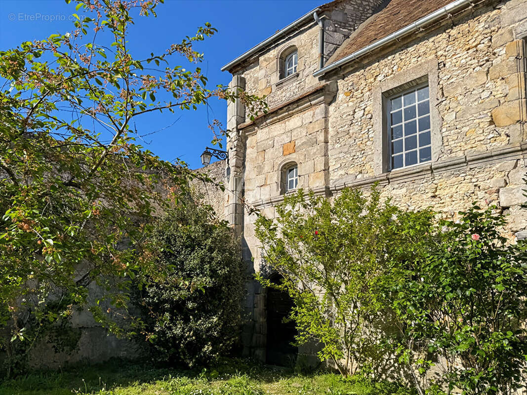 Maison à ETAMPES