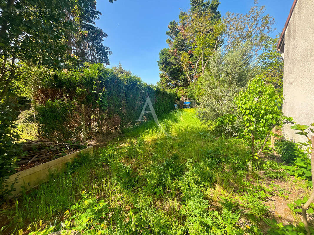 Maison à LES MUREAUX