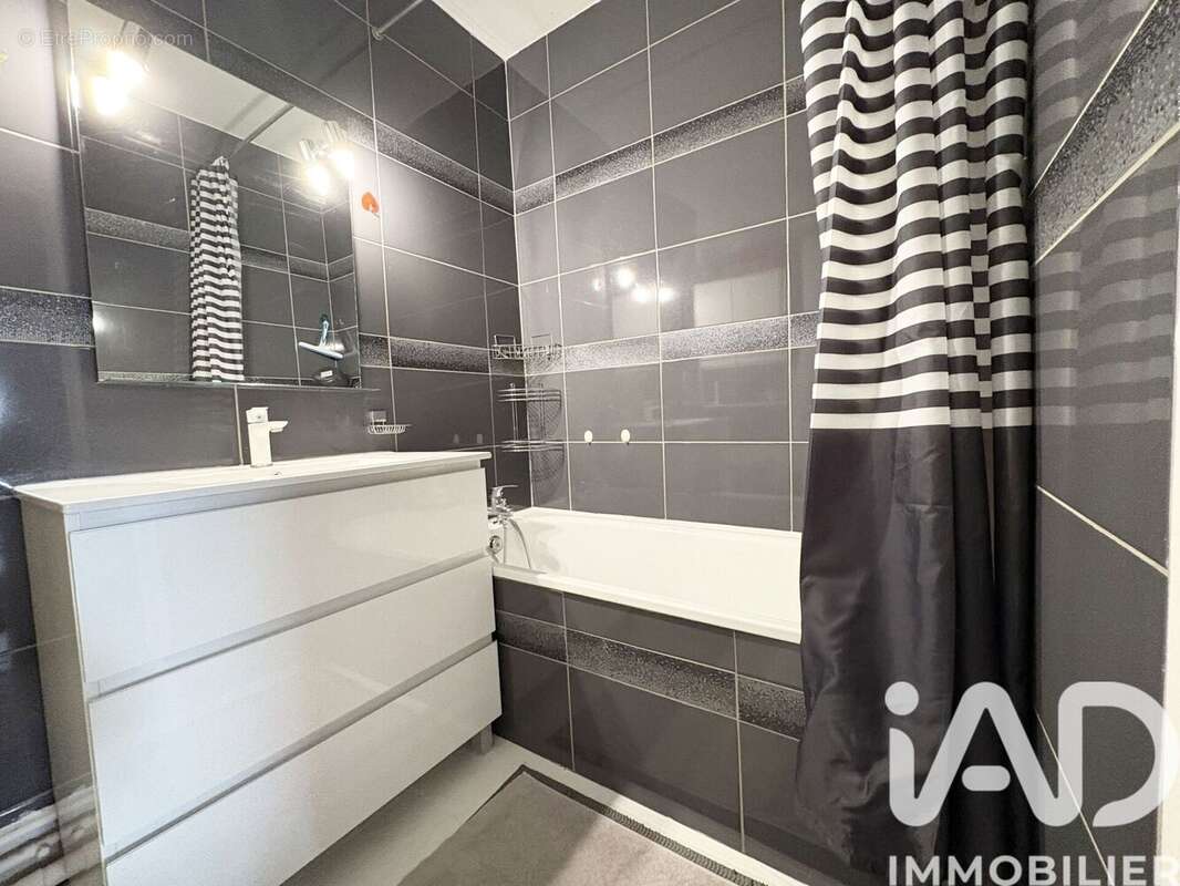 Photo 9 - Appartement à CORBEIL-ESSONNES