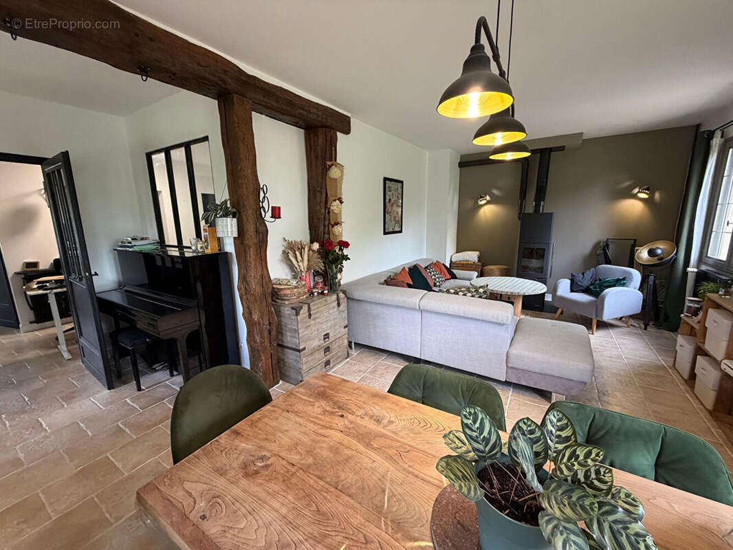 Maison à LEMBEYE