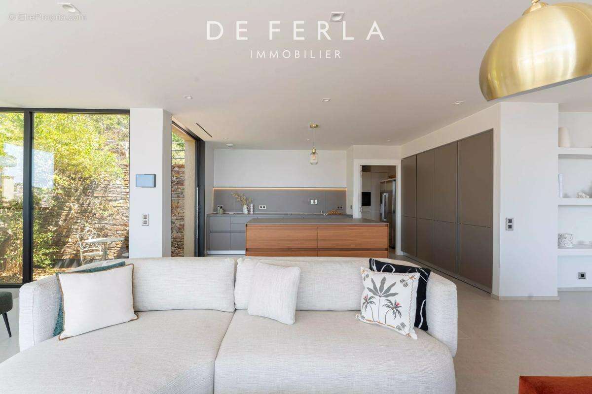 Appartement à LE LAVANDOU