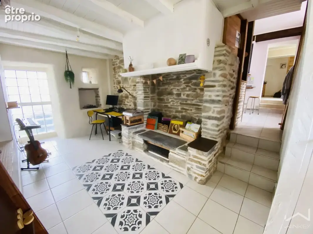 Maison à CARENTOIR
