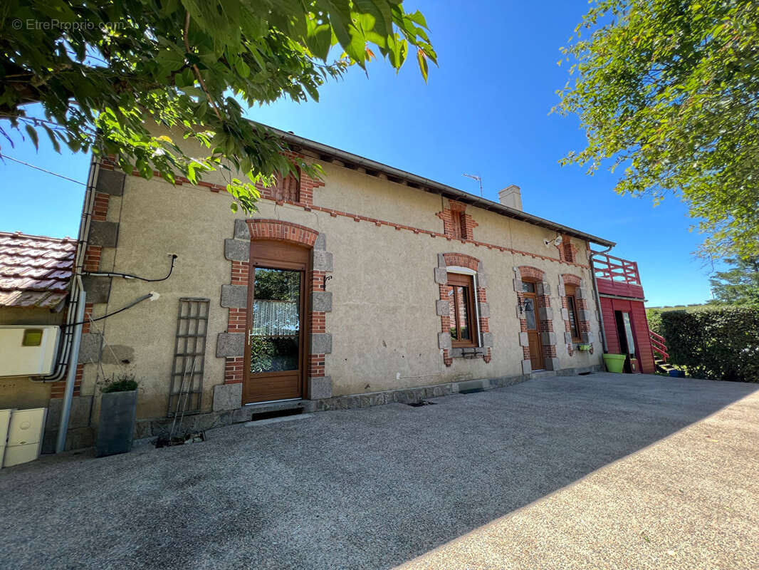 Maison à QUINSSAINES