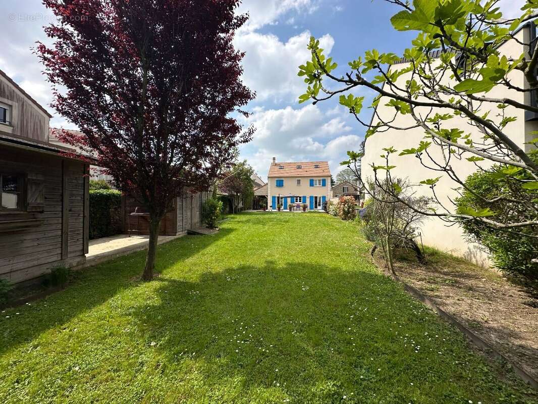 Maison à BALLAINVILLIERS