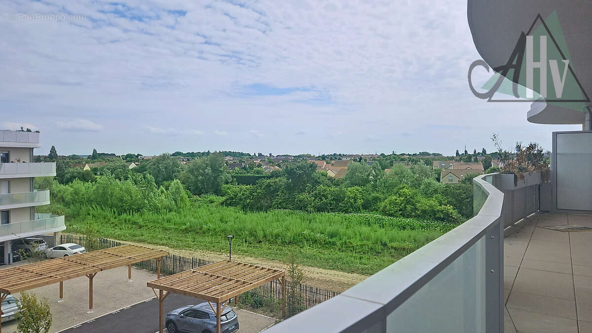 Appartement à MOISSY-CRAMAYEL
