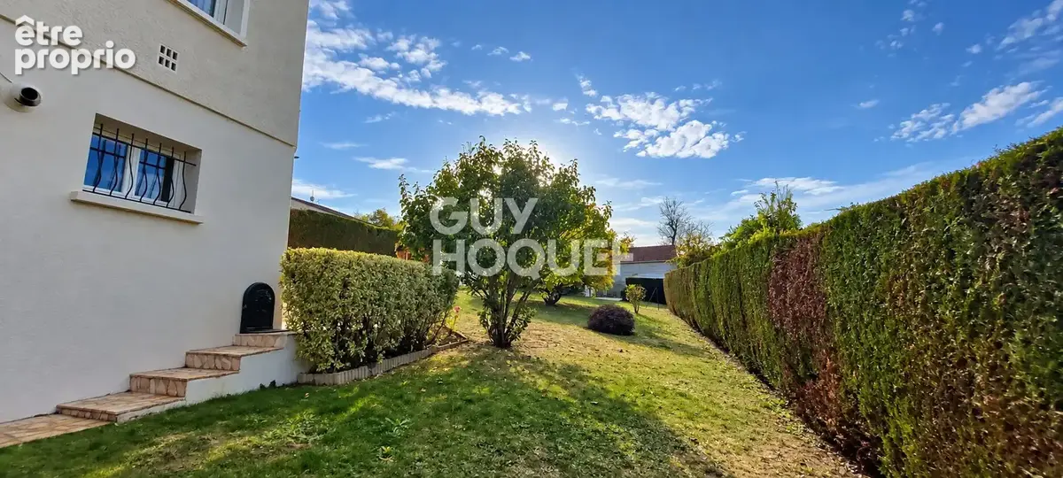 MEZIERES SUR SEINE - Maison 3 chambres - 1000m² de terrain - photo 12