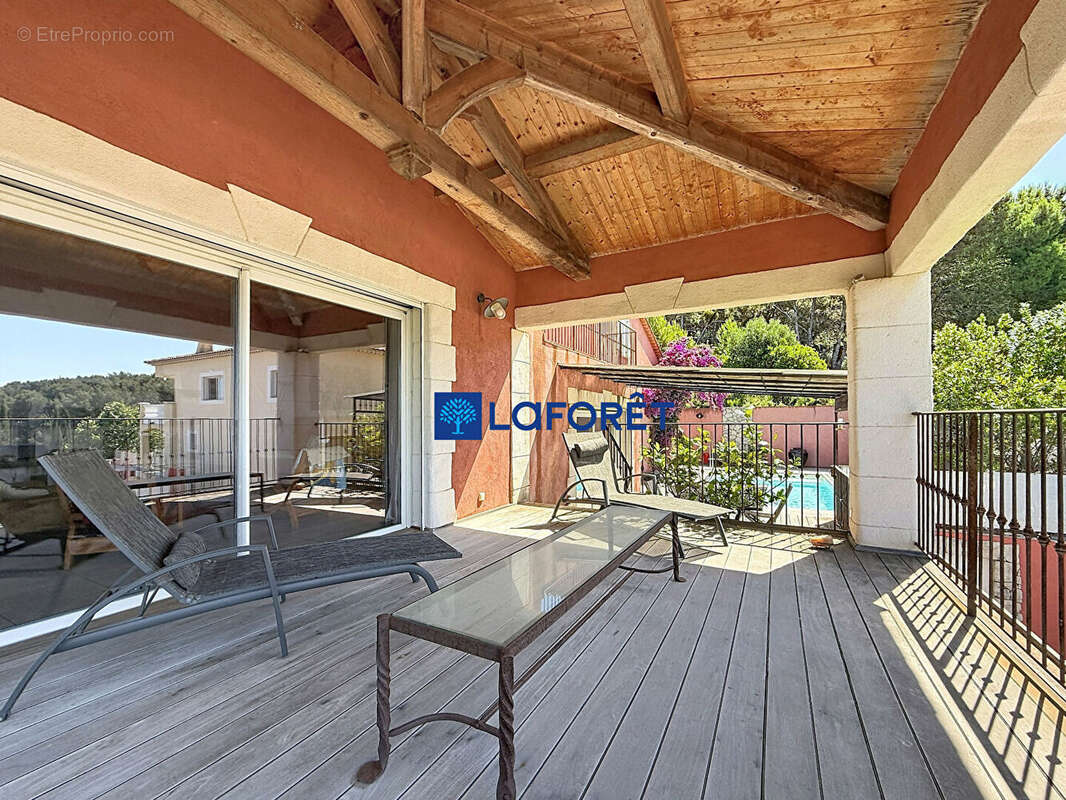 Maison à CARQUEIRANNE